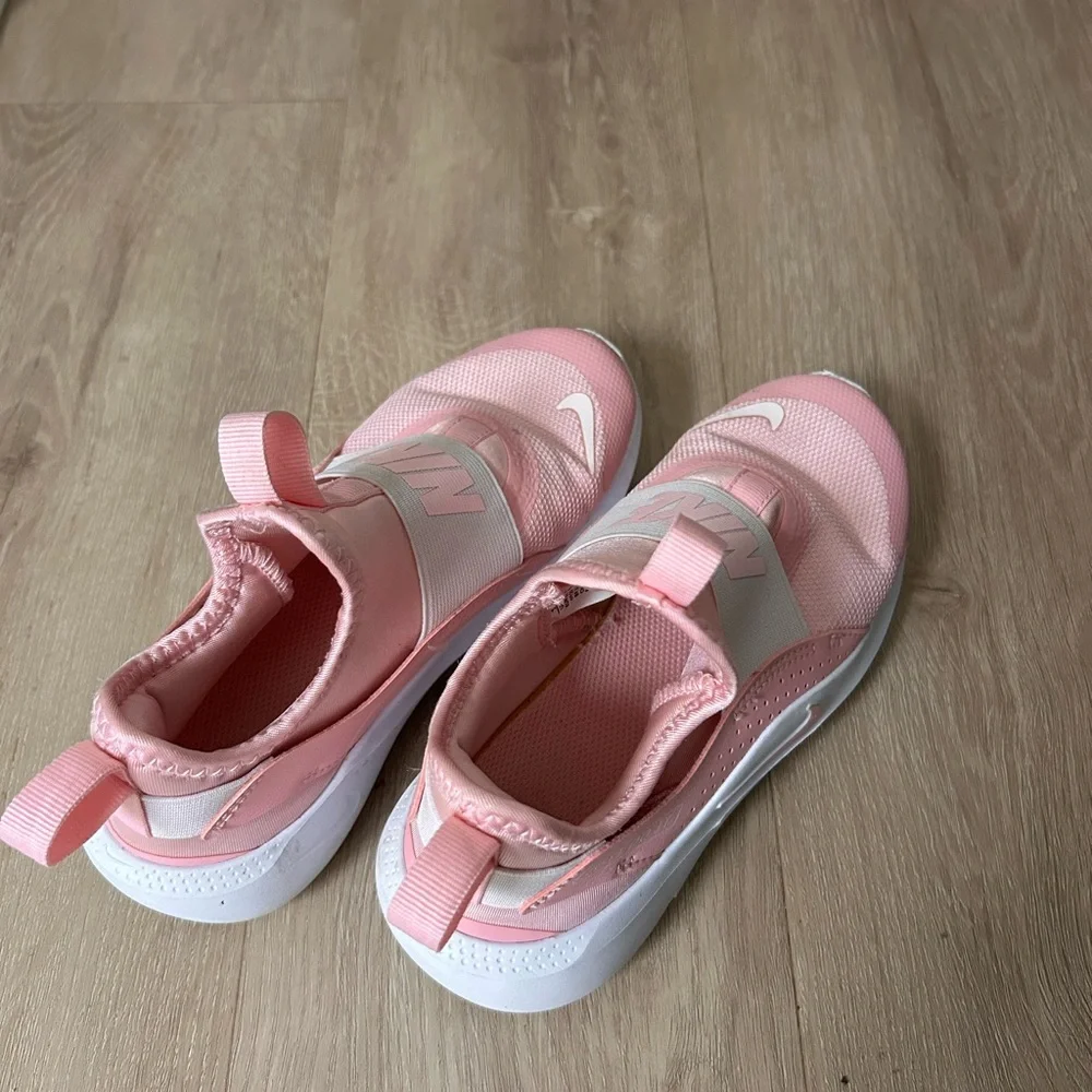 Girls Nike size 1 slip on pink shoes